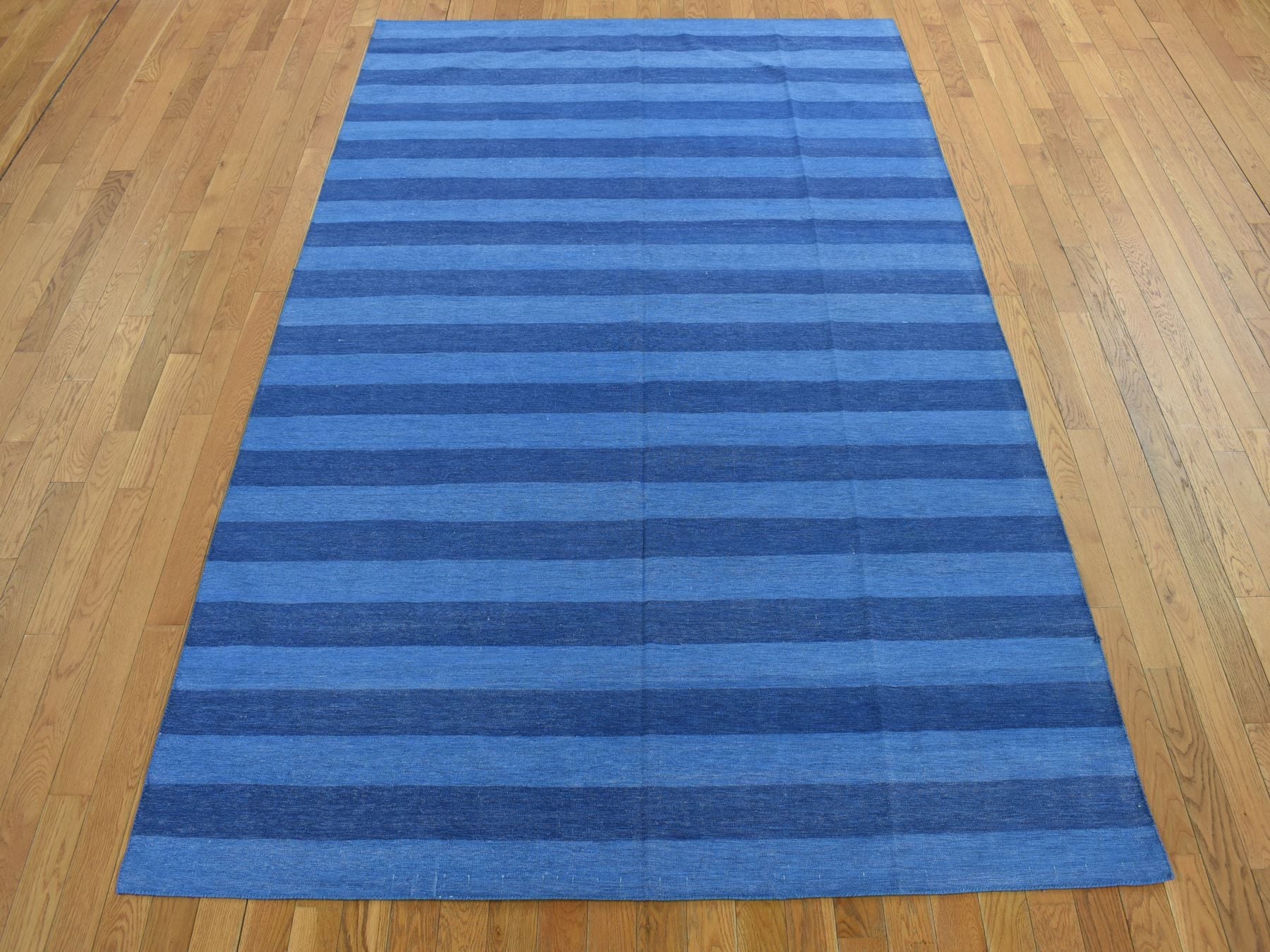 Flatweave / Kilim hand-knotted wool rug in Blue, 6'0" x 9'3", SKU O078160