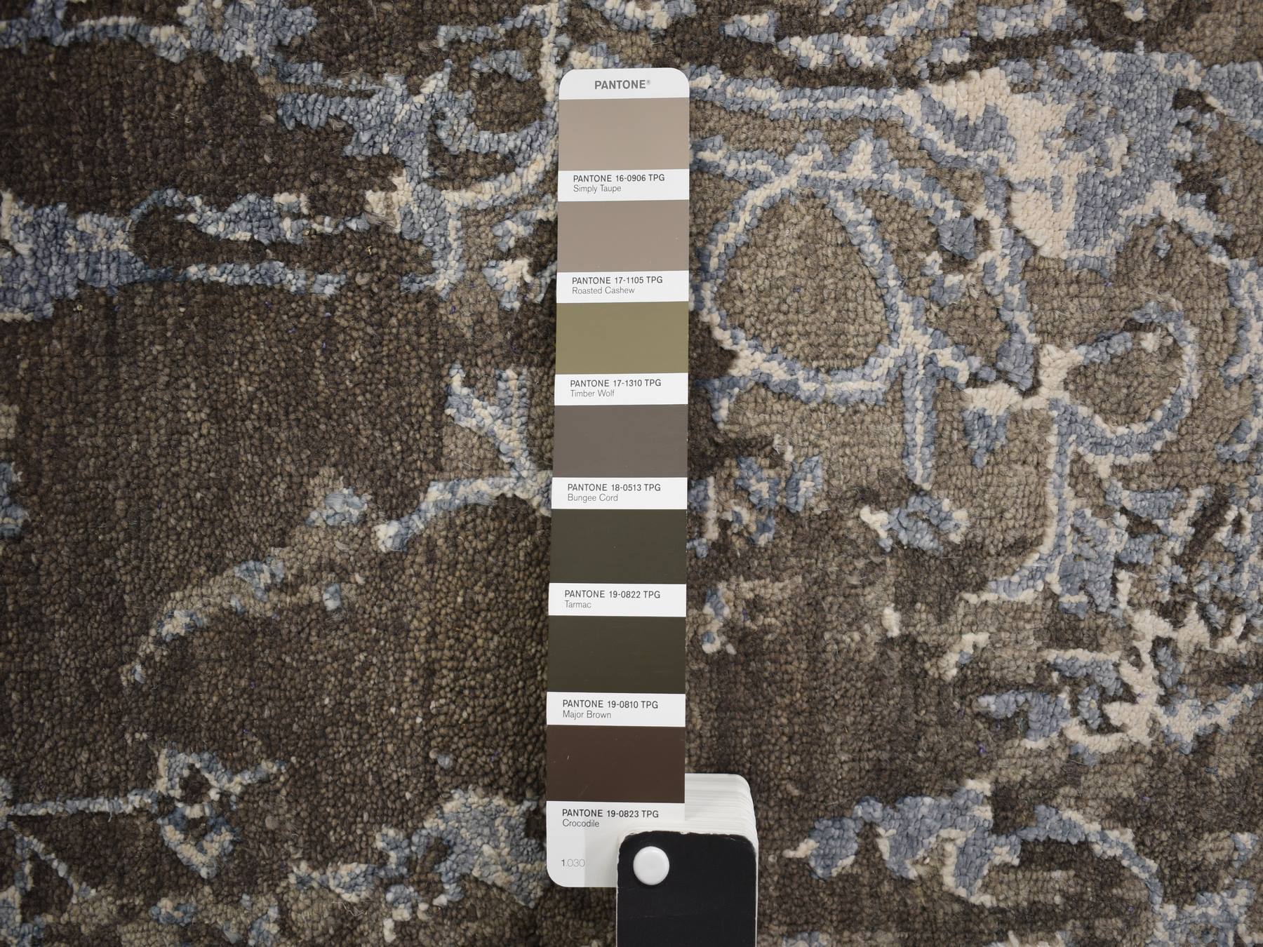 Modern / Contemporary hand-knotted wool/silk rug in Brown, 9'1" x 11'10", SKU O078176