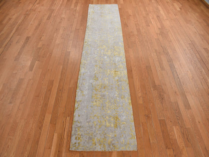 Modern / Contemporary hand-knotted wool runner in Beige, 2'7" x 11'9", SKU O078210