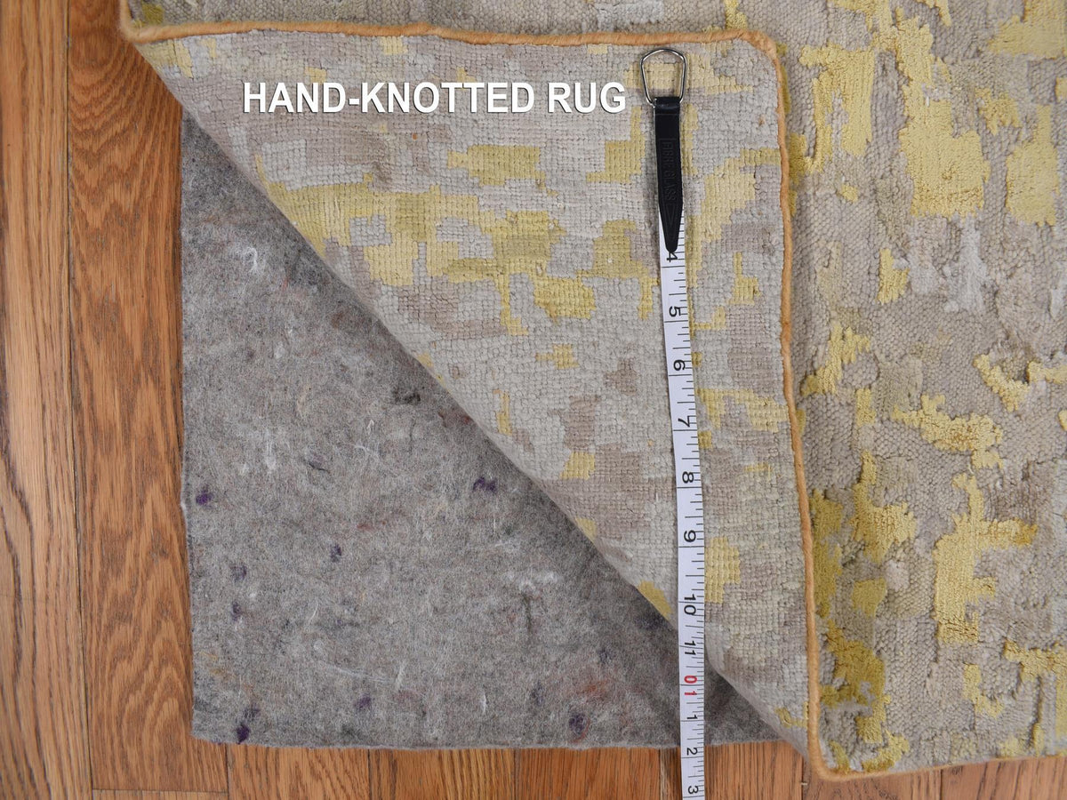 Modern / Contemporary hand-knotted wool runner in Beige, 2'7" x 11'9", SKU O078210