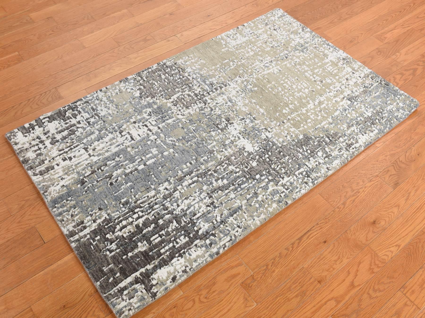 Modern / Contemporary hand-knotted wool rug in Blue, 3'0" x 5'0", SKU O078220