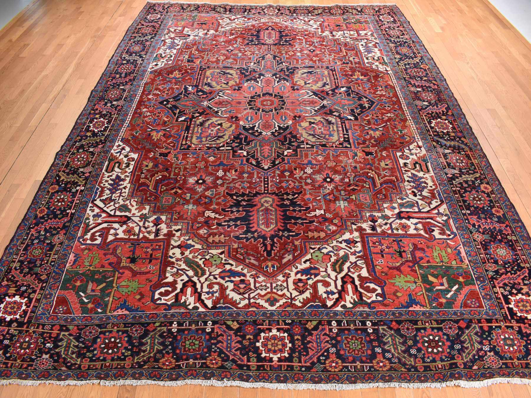 Heriz Antique hand-knotted wool rug in Red, 11'0" x 14'7", SKU O078226