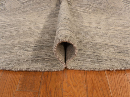 Grey 8'1" x 8'1" Modern / Contemporary Hand knotted Wool Rug - Sku: O078237