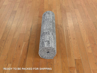Grey 2'7" x 12'1" Modern / Contemporary Hand knotted Wool Rug - Sku: O078246