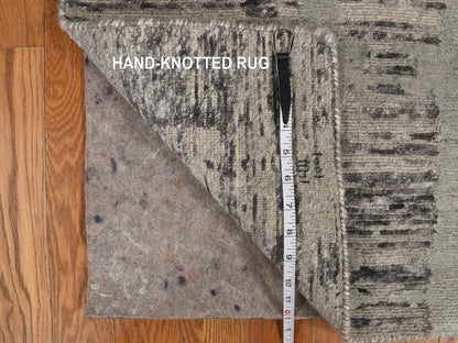 Grey 2'7" x 12'1" Modern / Contemporary Hand knotted Wool Rug - Sku: O078246
