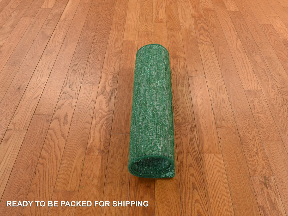 Modern / Contemporary hand-knotted silk rug in Green, 2'0" x 3'1", SKU O078294