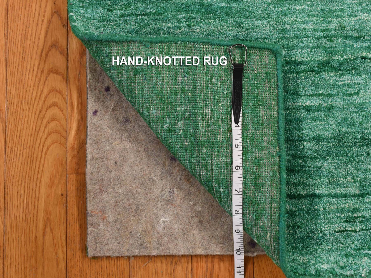 Modern / Contemporary hand-knotted silk rug in Green, 2'0" x 3'1", SKU O078294
