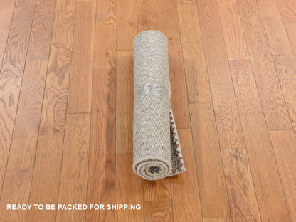 Modern / Contemporary hand-knotted wool rug in Ivory, 2'0" x 3'0", SKU O078340