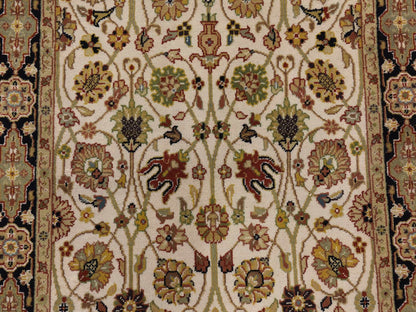 Ivory 2'8" x 6'1" Fine Oriental Hand knotted Wool Rug - Sku: O078363