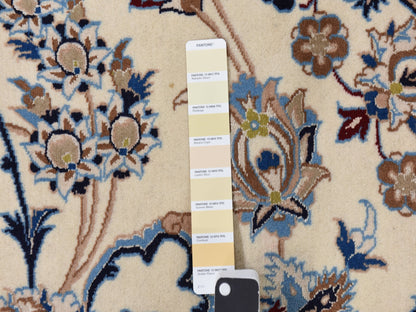 Nain Persian hand-knotted wool/silk rug in Ivory, 13'7" x 20'7" — SKU O078375 (view 4)