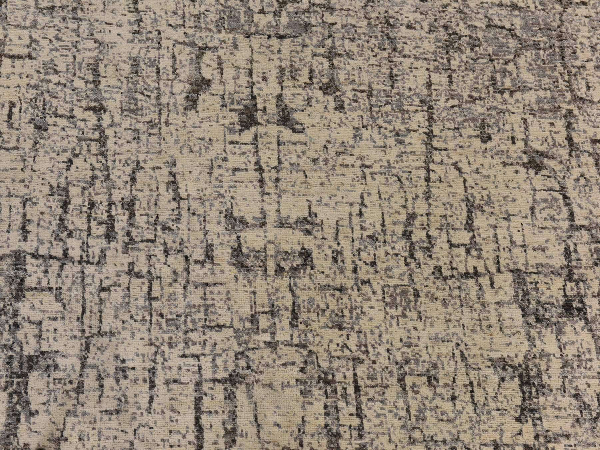Modern / Contemporary hand-knotted wool rug in Gray, 6' x 9' — SKU O078390 (view 4)