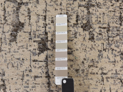 Modern / Contemporary hand-knotted wool rug in Gray, 6' x 9' — SKU O078390 (view 5)