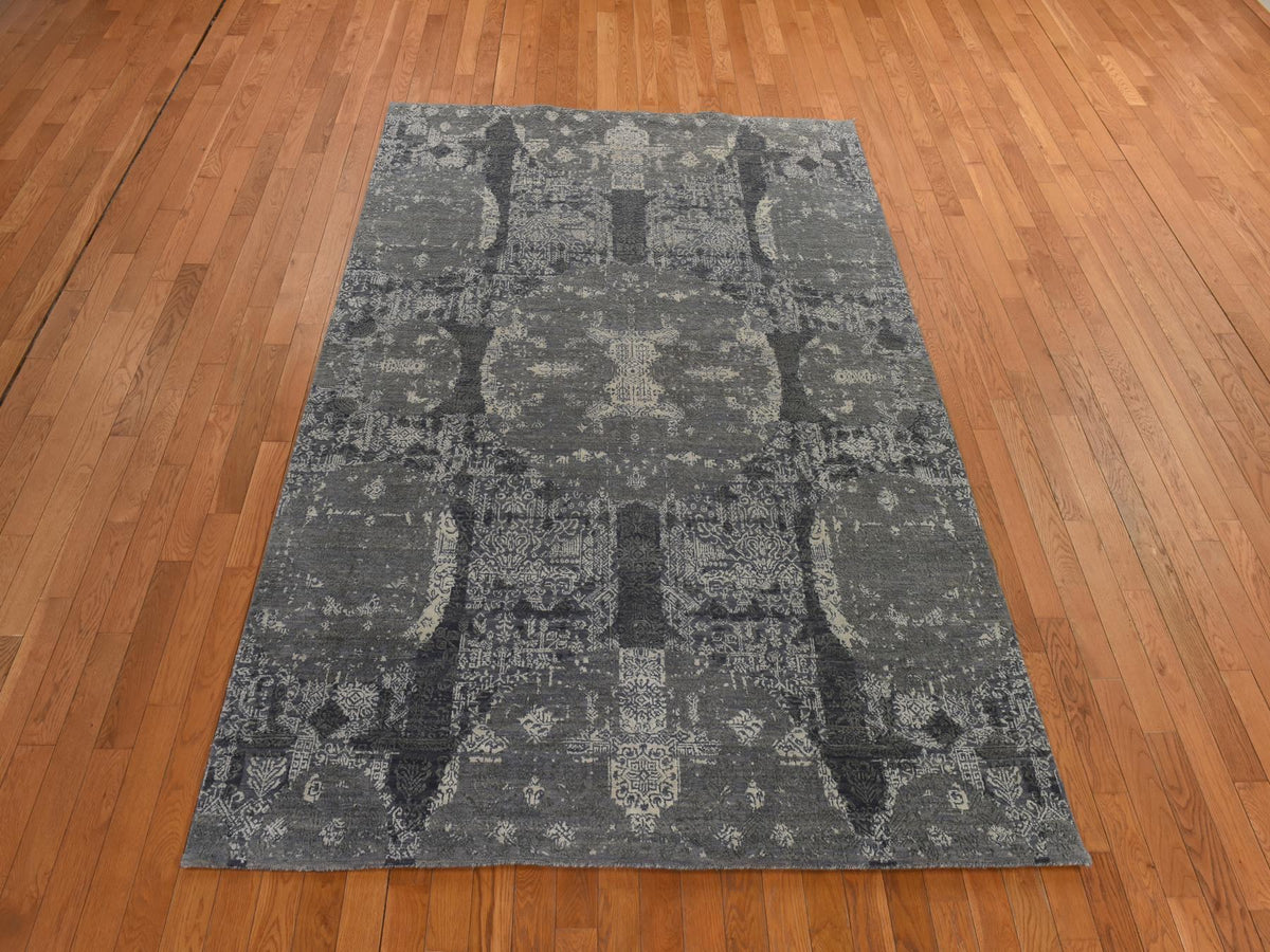 Modern / Contemporary hand-knotted wool/silk rug in Gray, 6'1" x 9'2" — SKU O078391 (view 2)