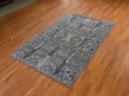 Modern / Contemporary hand-knotted wool/silk rug in Gray, 6'1" x 9'2" — SKU O078391 (view 3)