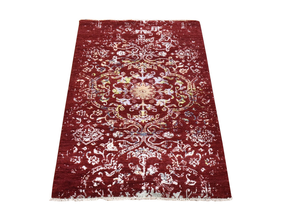 Modern / Contemporary hand-knotted wool/silk rug in Red, 3' x 5'1" — SKU O078397