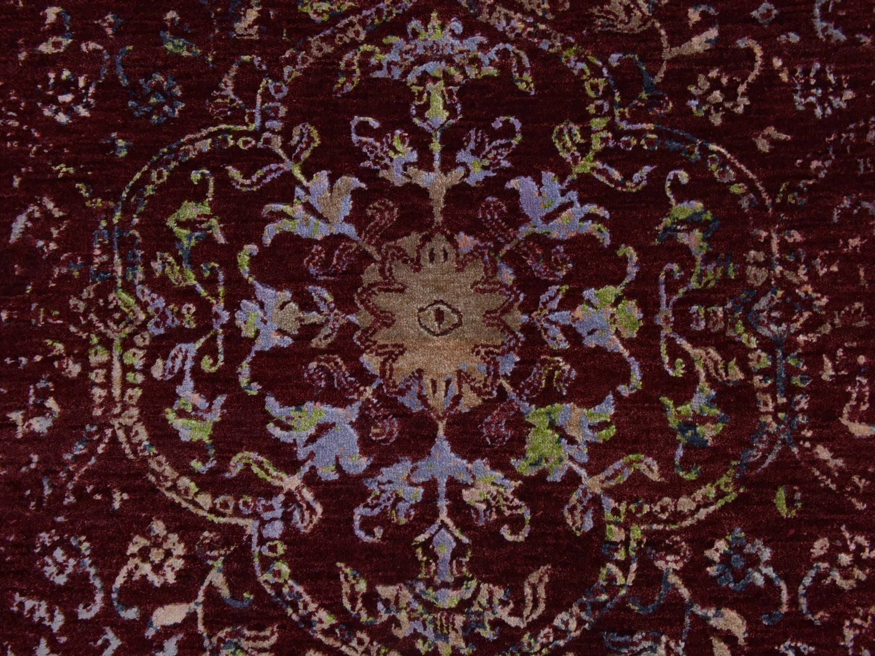 Modern / Contemporary hand-knotted wool/silk rug in Red, 3' x 5'1" — SKU O078397 (view 2)