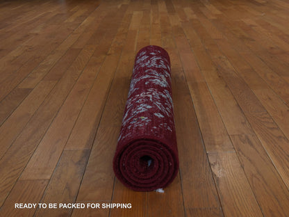 Modern / Contemporary hand-knotted wool/silk rug in Red, 3' x 5'1" — SKU O078397 (view 6)