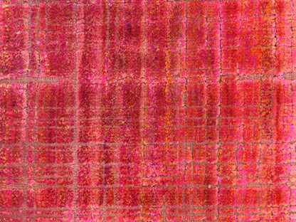 Modern / Contemporary hand-knotted sari silk rug in Red, 1'6" x 2' — SKU O078442 (view 2)