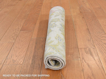 Bidjar Modern / Contemporary hand-knotted wool/silk rug in Yellow, 2' x 2' — SKU O078443 (view 6)