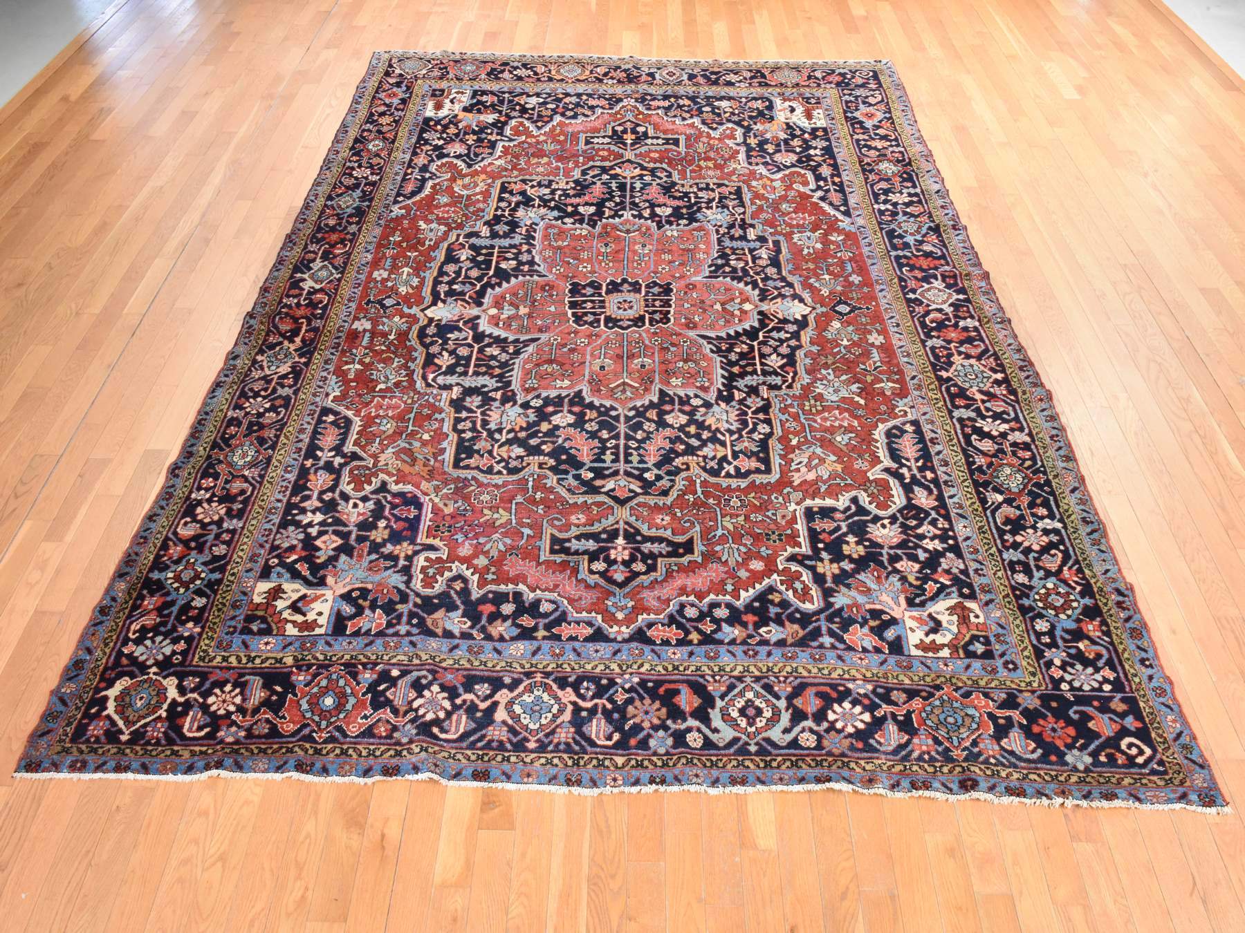 Heriz Antique hand-knotted wool rug in Red & Midnight Blue, 8'10" x 12'2" — SKU O078468 (view 2)