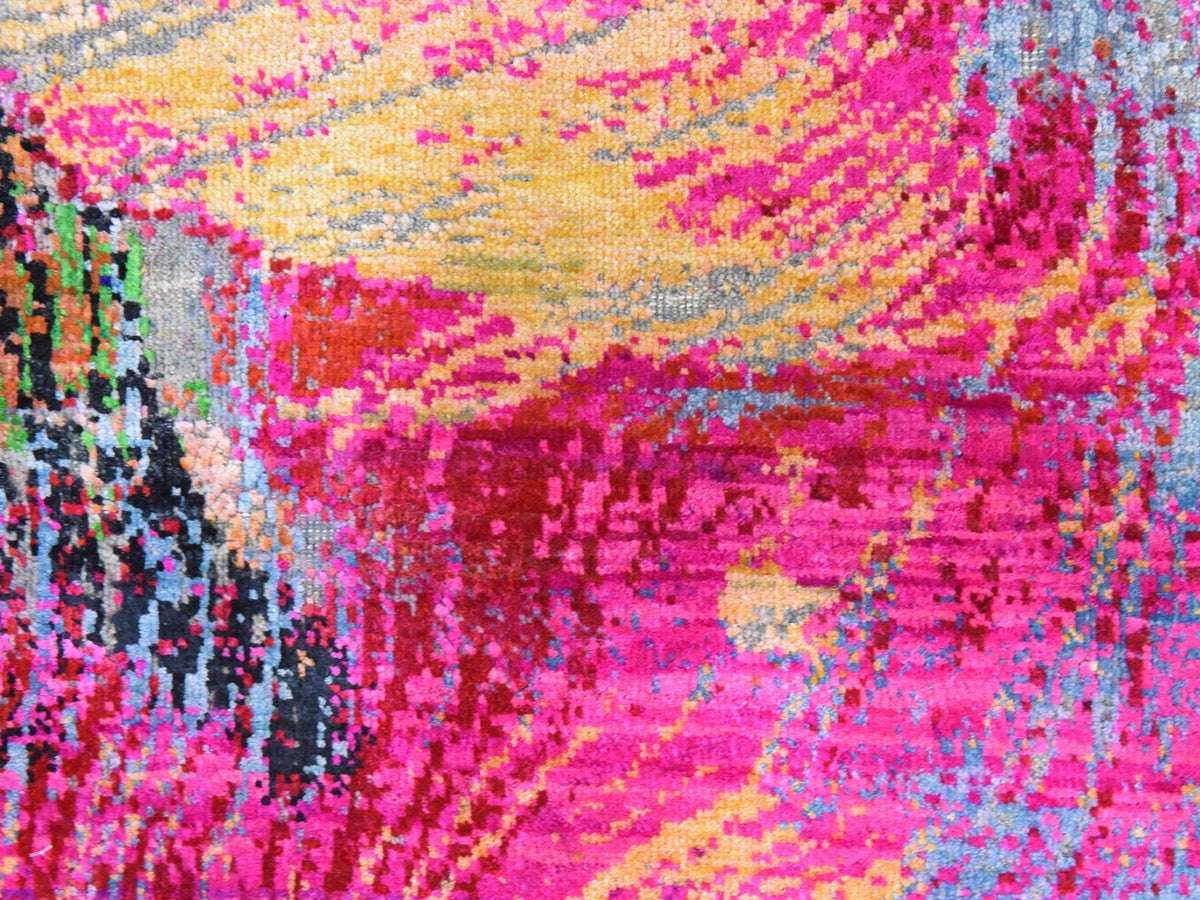 Modern / Contemporary hand-knotted sari silk rug in Pink, 2' x 3'1" — SKU O078470 (view 2)