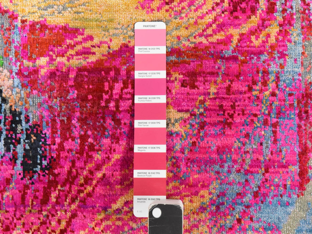 Modern / Contemporary hand-knotted sari silk rug in Pink, 2' x 3'1" — SKU O078470 (view 3)