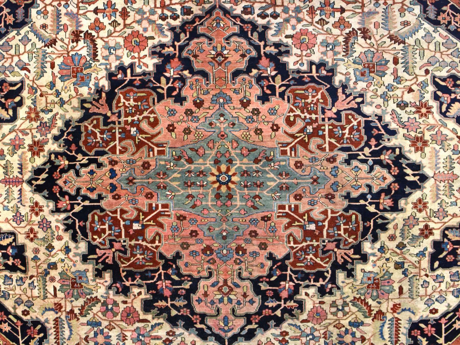 Sarouk Antique hand-knotted wool rug in Ivory & Midnight Blue, 8'5" x 11'4" — SKU O078476 (view 4)