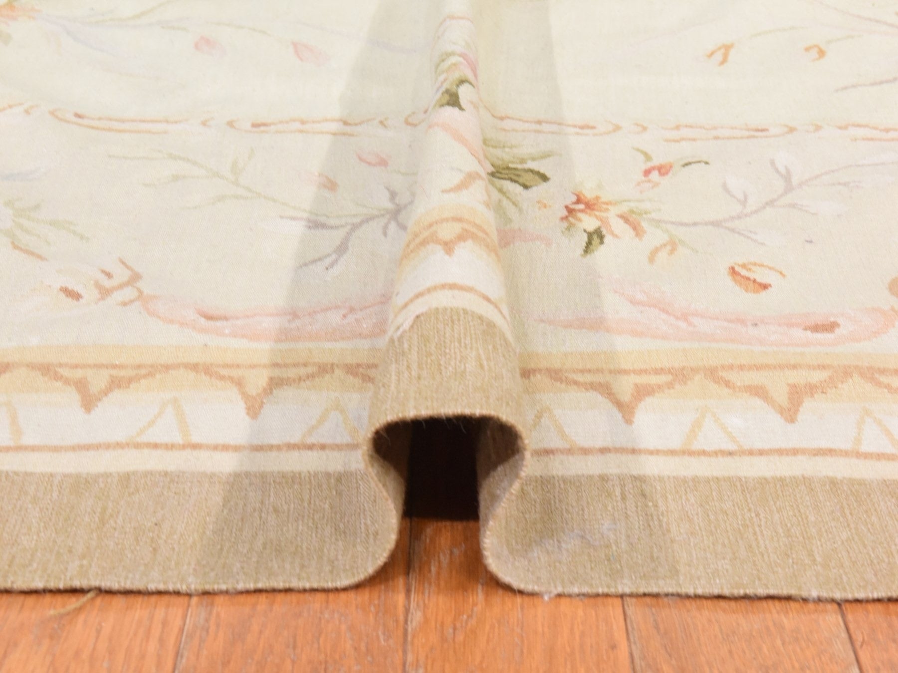 Aubusson Flat-Weave hand-knotted wool rug in Ivory, 11'9" x 15' — SKU O078514 (view 8)