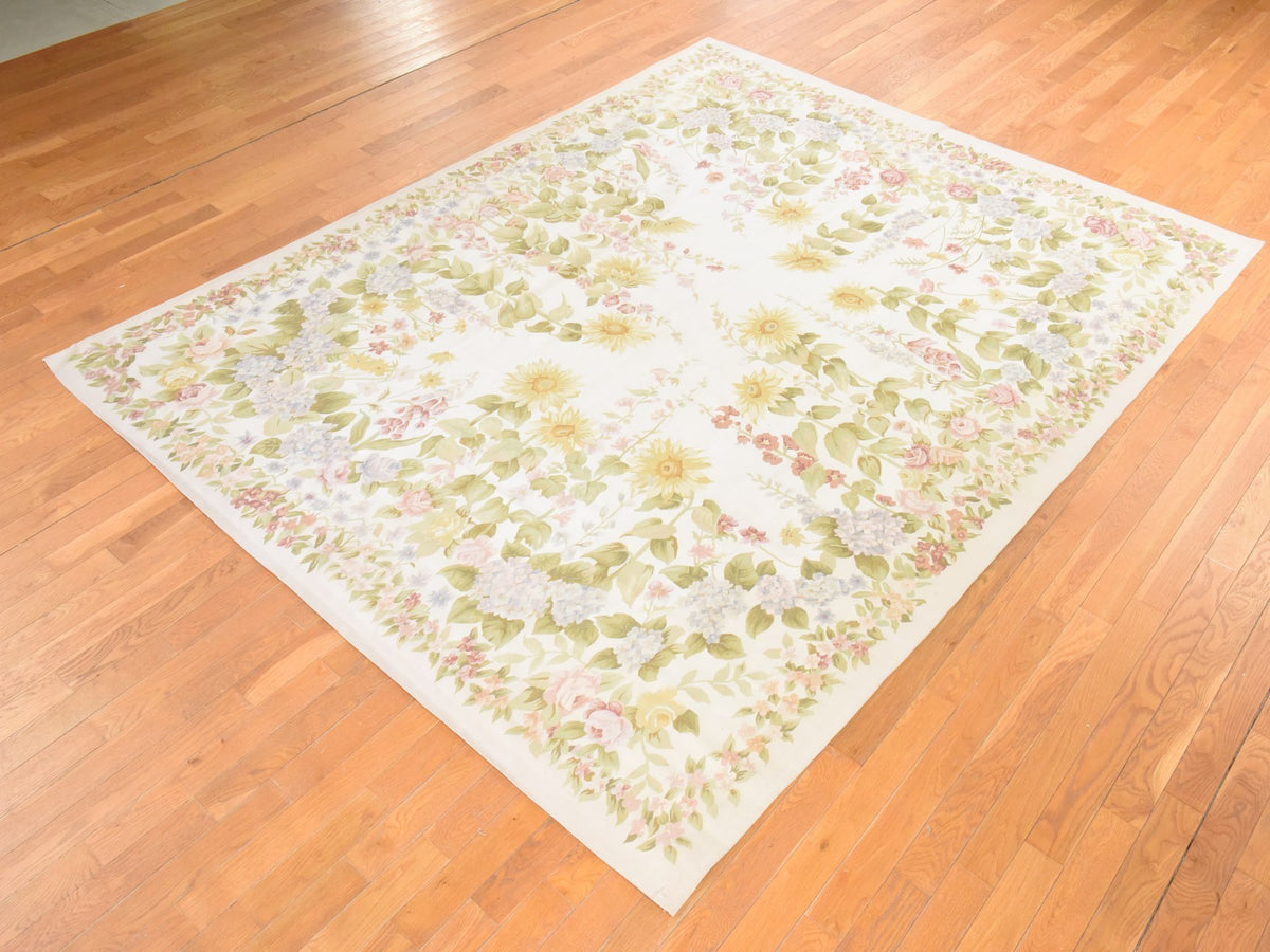 Aubusson Flat-Weave hand-knotted wool rug in Ivory, 8' x 10'2" — SKU O078517 (view 3)