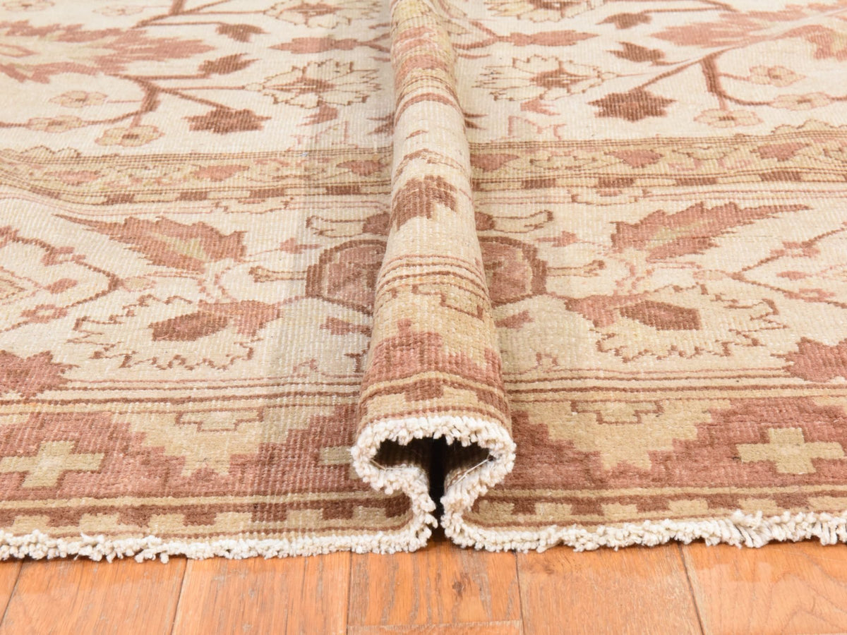 Agra Antique hand-knotted wool rug in Ivory, 10'7" x 14'1" — SKU O078518 (view 8)