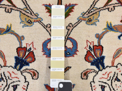 Vintage hand-knotted wool rug in Ivory & Brown, 6' x 9'5" — SKU O078523 (view 5)