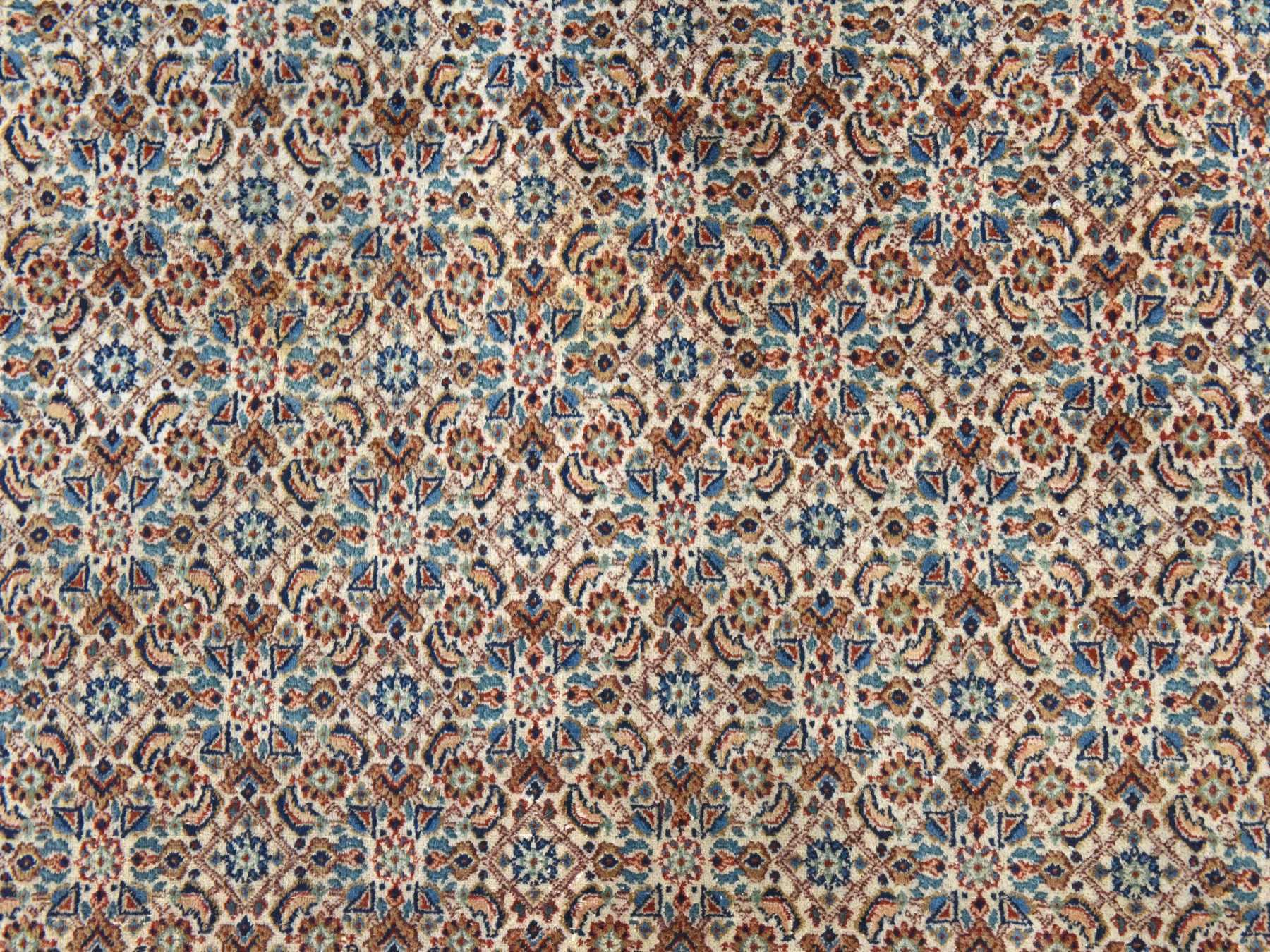 Tabriz Vintage hand-knotted wool rug in Ivory & Red, 6'7" x 9'10" — SKU O078529 (view 4)