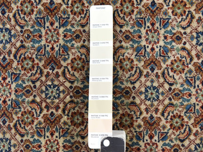 Tabriz Vintage hand-knotted wool rug in Ivory & Red, 6'7" x 9'10" — SKU O078529 (view 5)