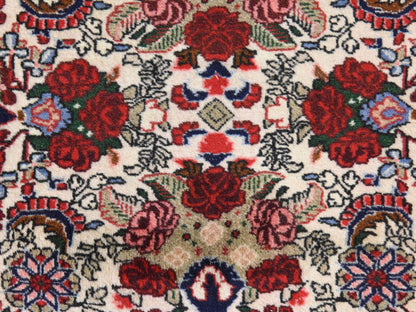 Persian hand-knotted wool runner in Ivory & Red, 3'4" x 9'4" — SKU O078532 (view 4)