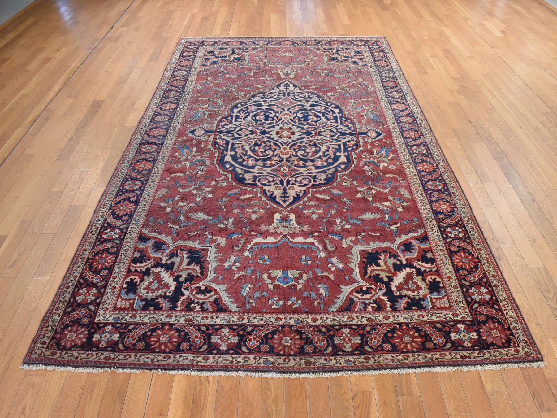 Sarouk Antique hand-knotted wool rug in Red & Midnight Blue, 6'7" x 10'2" — SKU O078557 (view 2)