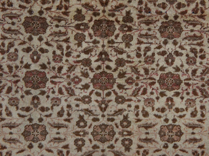 Ivory 6'6" x 9'5" Vintage Hand knotted Wool Rug - Sku: O078586