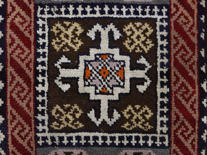 Vintage hand-knotted wool runner in Gray & Ivory, 1'8" x 8' — SKU O078591 (view 5)