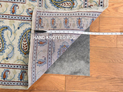 Kashan Persian hand-knotted wool rug in Ivory, 9'10" x 12'5" — SKU O078607 (view 7)