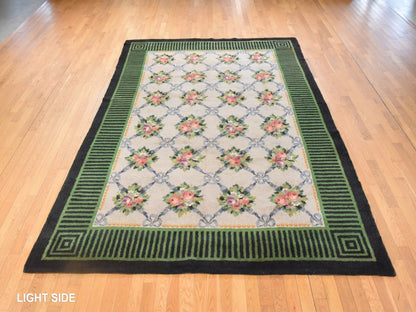 Savonnerie Antique hand-knotted wool rug in Ivory & Green, 8'2" x 11'2" — SKU O078617 (view 3)