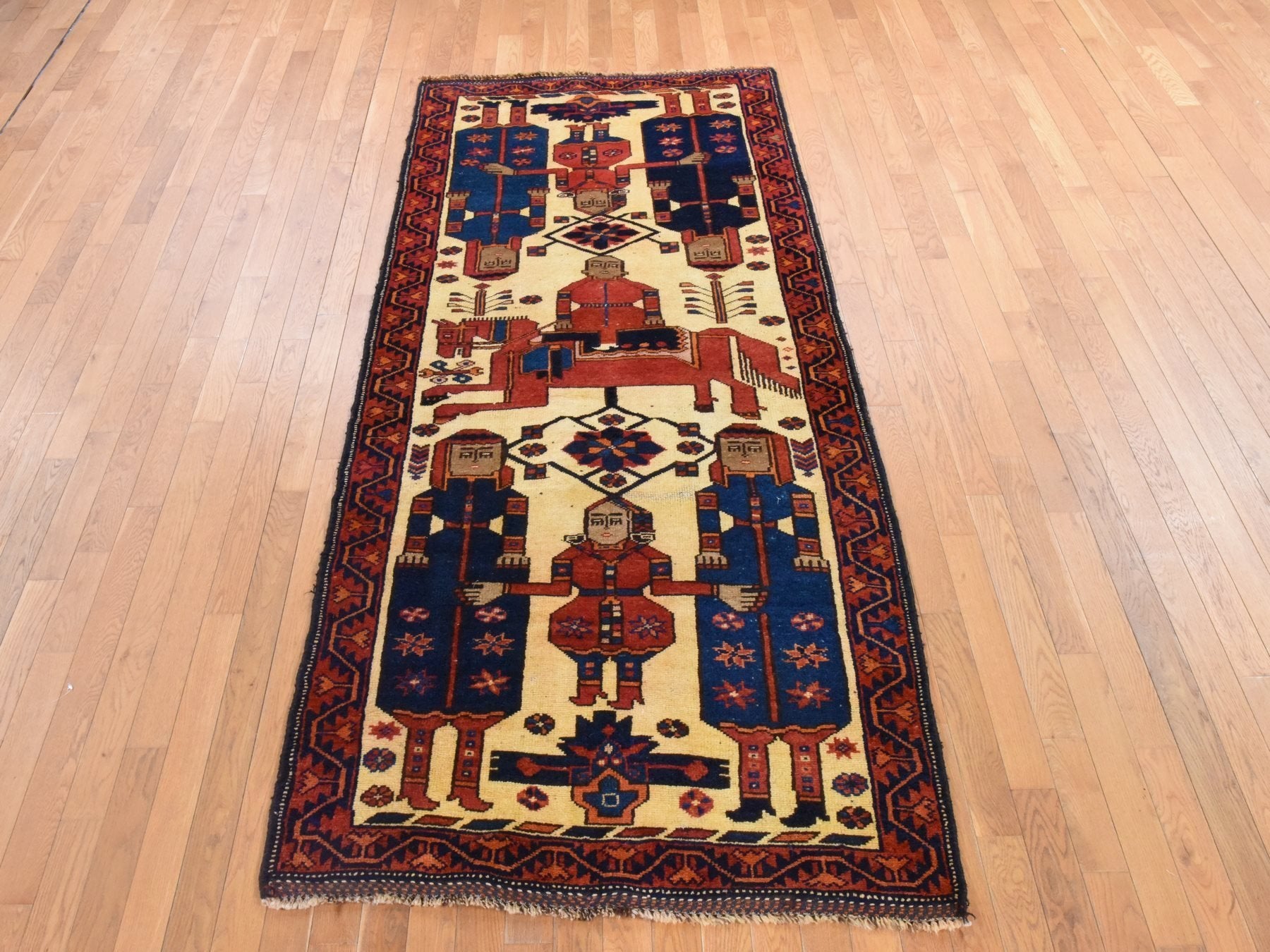 Shiraz Vintage hand-knotted wool runner in Ivory & Red, 4'1" x 9'7" — SKU O078619 (view 2)