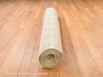 Ivory 4'9" x 10'9" Modern and Contemporary Hand knotted Wool Rug - Sku: O078621