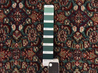 Vintage hand-knotted wool runner in Green & Ivory, 2'5" x 9'6" — SKU O078625 (view 5)