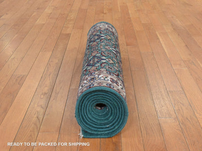 Vintage hand-knotted wool runner in Green & Ivory, 2'5" x 9'6" — SKU O078625 (view 8)