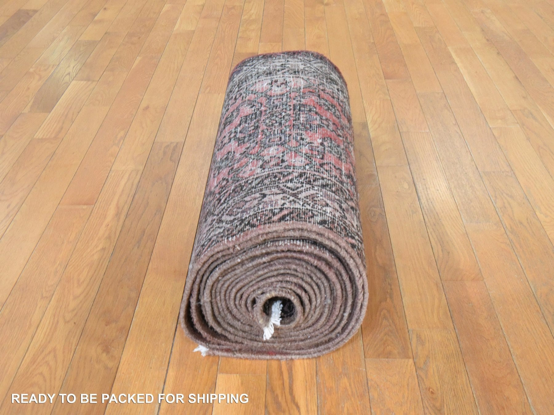 Vintage hand-knotted wool rug in Red & Ivory, 2'9" x 23'6" — SKU O078629 (view 8)
