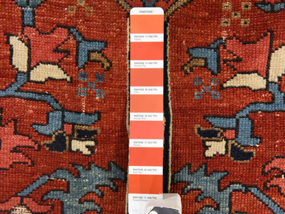 Heriz Antique hand-knotted wool rug in Red & Midnight Blue, 9'3" x 12'3" — SKU O078638 (view 4)
