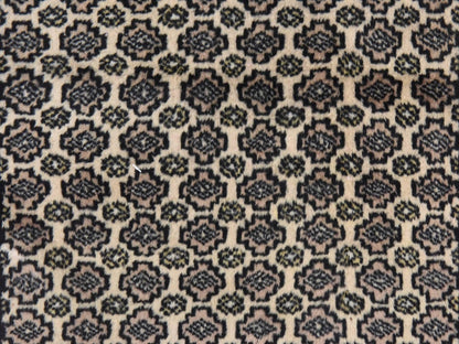 Tribal & Geometric hand-knotted wool rug in Ivory, 1'6" x 2'2" — SKU O078657 (view 4)