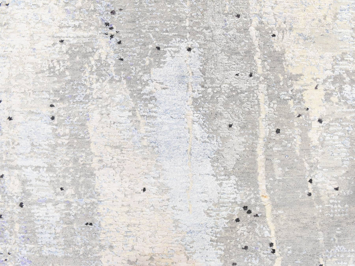 Modern / Contemporary hand-knotted wool/silk rug in Gray, 7'9" x 10'3" — SKU O078669 (view 5)