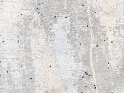 Modern / Contemporary hand-knotted wool/silk rug in Gray, 7'9" x 10'3" — SKU O078669 (view 5)
