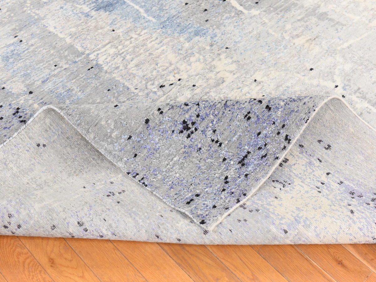 Modern / Contemporary hand-knotted wool/silk rug in Gray, 7'9" x 10'3" — SKU O078669 (view 8)