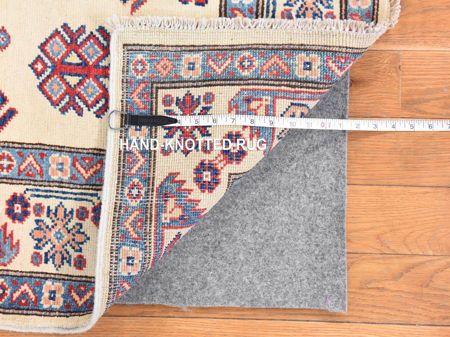 Kazak Kazak hand-knotted wool rug in Ivory, 3'10" x 6' — SKU O078670 (view 6)